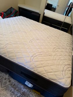 King Size Mattress & Box Springs