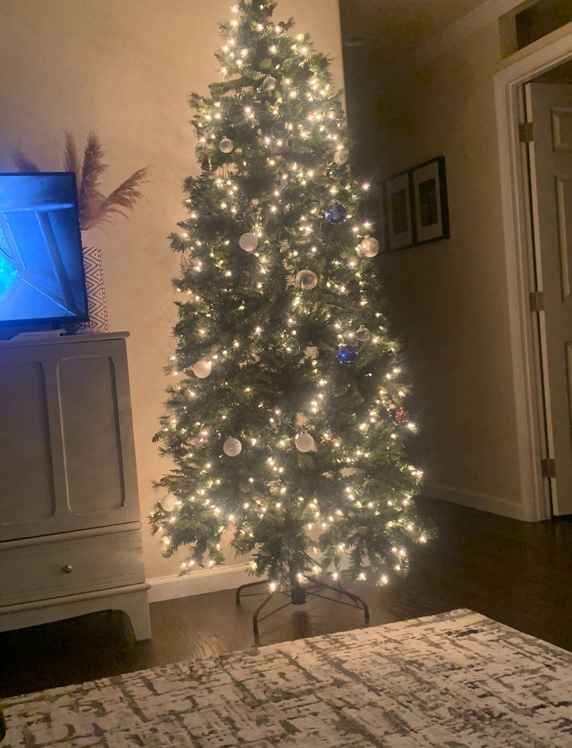 Christmas tree for Sale in Buena Park, CA OfferUp