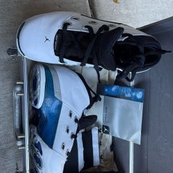 Air Jordan 17 Retro "College Blue" w/ Metal Briefcase & CD - Size 7Y