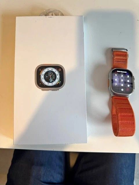 Apple Watch Ultra 49mm Titanium