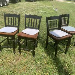 Set Of Barstools 