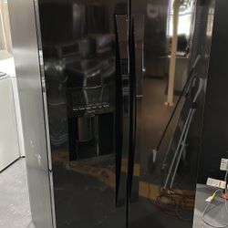 DELIVERY AVAILABLE! Kenmore Re frig era tor Fr id ge Side by Side Fri dge