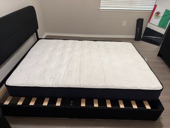 Full size mattress