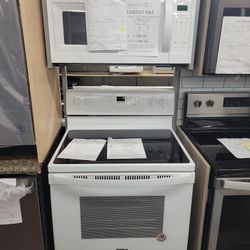 Whirlpool White Electric Range With Matching Microwave Hood