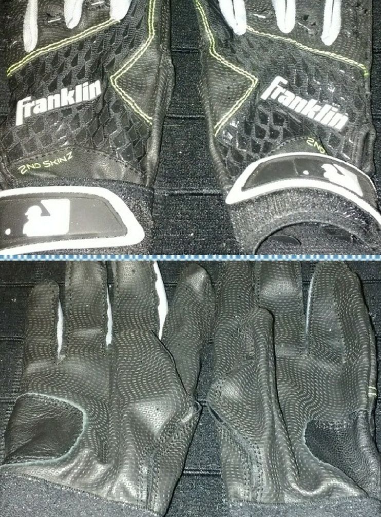 Boy's Franklin Baseball Gloves