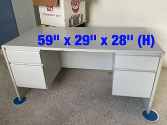 Office  desk  (59" x 29" x 28" (H)  -   $25