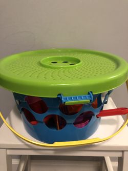 $6 Sand toys it’s brand new and pick up Gahanna