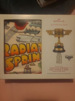 Hallmark Keepsake 2022, Miniature Disney/Pixar Cars Radiator Springs Tree Topper and Christmas Tree Skirt Set