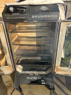 Brunswick vertical pellet smoker