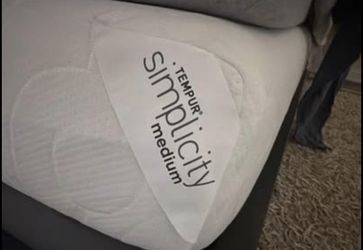 Tempur-Pedic Simplicity Medium Mattress - Queen