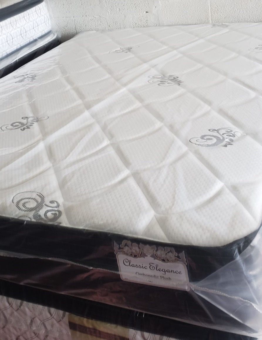 QUEEN PLUSH MATTRESS WITH FREE BOX SPRING