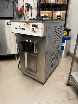 NEW Spaceman 6236-C Commercial Soft Serve Machine