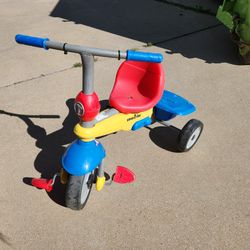 SmarTrike Toddler Tricycle