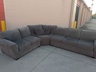Gray Fabric L-Shaped Sectional Sofa
