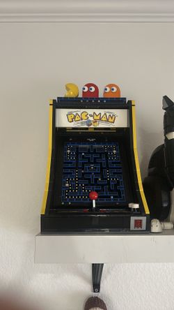 Built Pac-Man machine lego