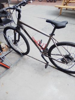 29 inch Cannondale quick cx