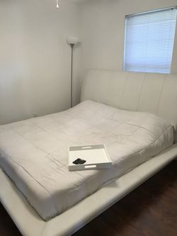Dimora White Upholstered Platform Bedroom Set City Furniture for Sale in Valdosta GA OfferUp