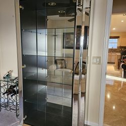 FREE Beautiful Mirrored Shelving Unit