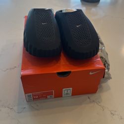 Authentic Nike Mind 001