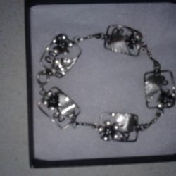 Vintage Grape Leaf Vine Flower Bracelet