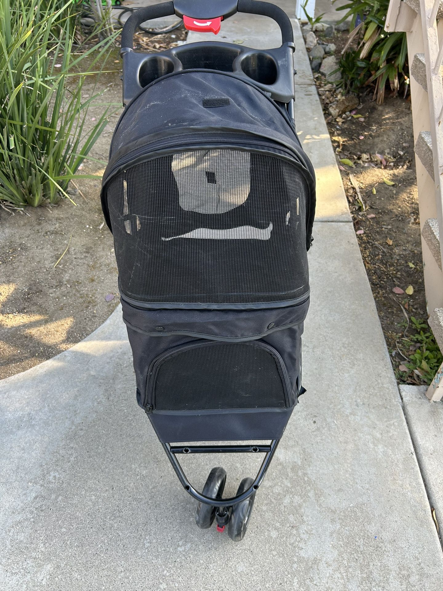 Dog stroller