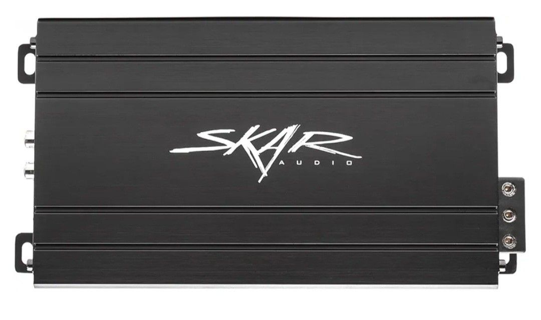 Skar Audio SK-M4004D Compact Full-Range Class D 4 Channel Car Amplifier, 400W