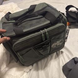 Bass Pro 3600-tackle Bag