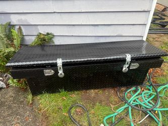 Black Diamond Plate Truck Bed Tool Box
