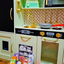 Play Kitchen
