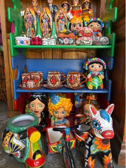 Macetas de Talaveray Decoraciónes,diferentes diseños y diferentes $$precios .