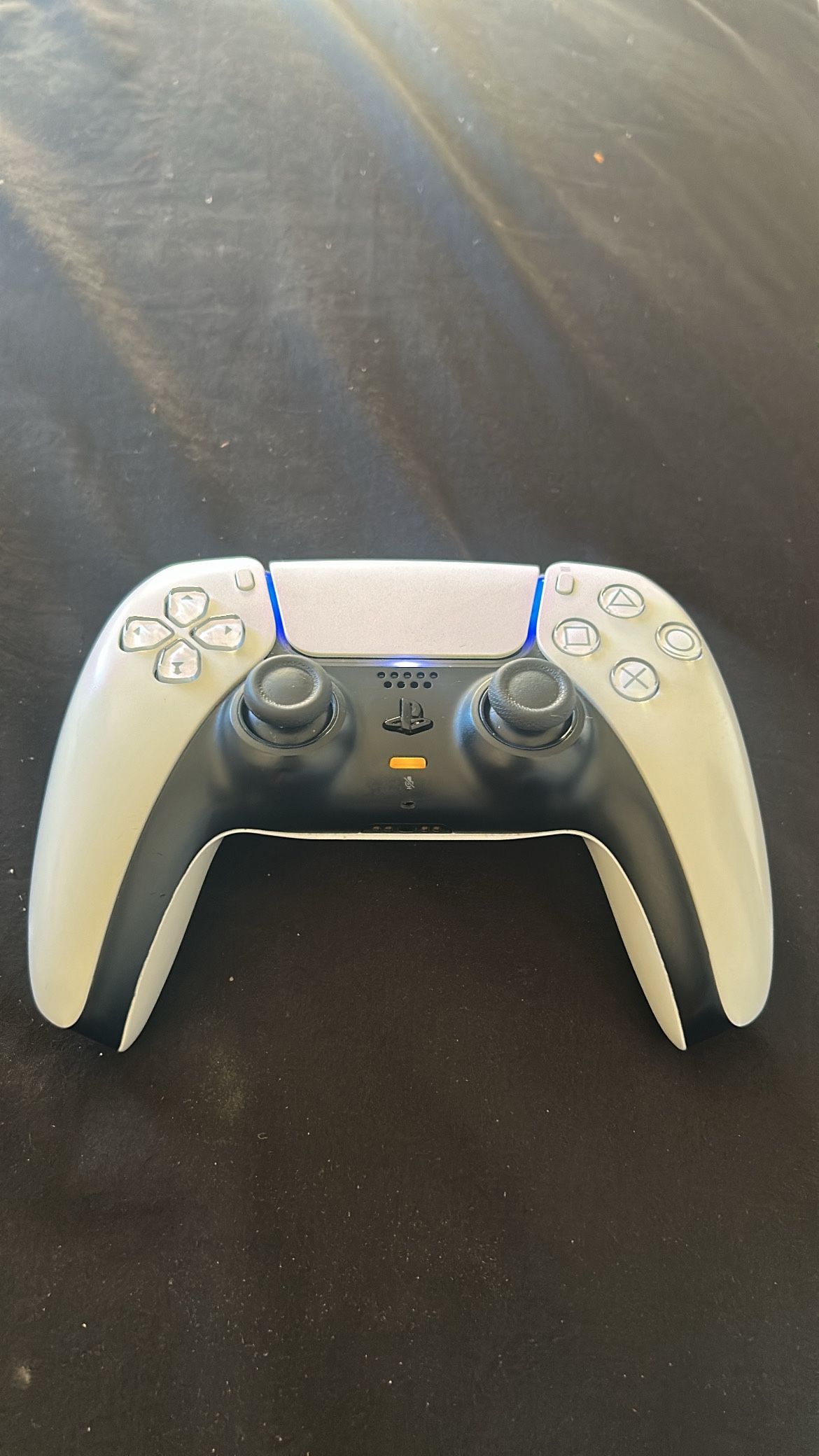 PlaySation five five controller