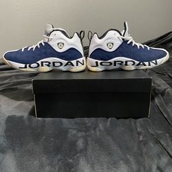 Size 10 Jordan Jumpman Team 2