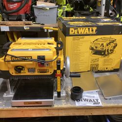 🧰🛠DEWALT 15Amp Corded 13” HeavyDuty 2 Speed Bench Planer w/In&Out Feed Tables-LIGHTLY USED!-$480!🧰🛠
