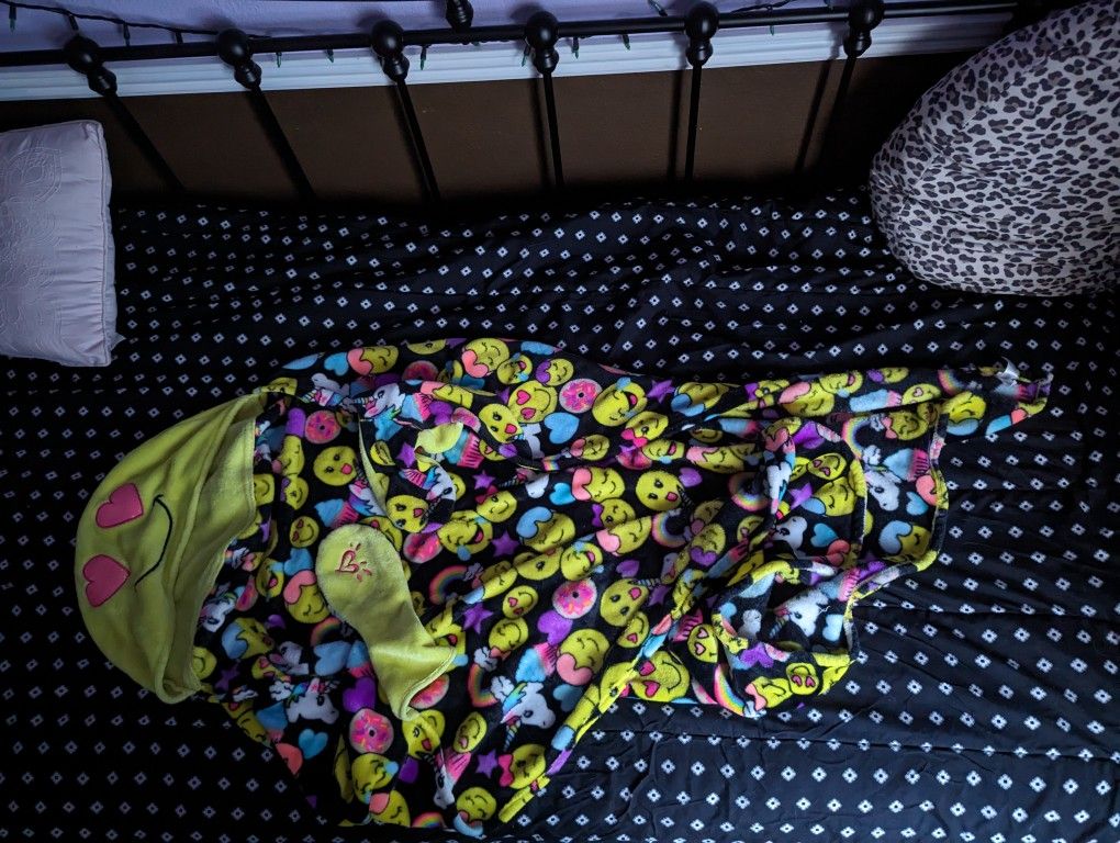 Justice Robe Hooded Emoji Blanket