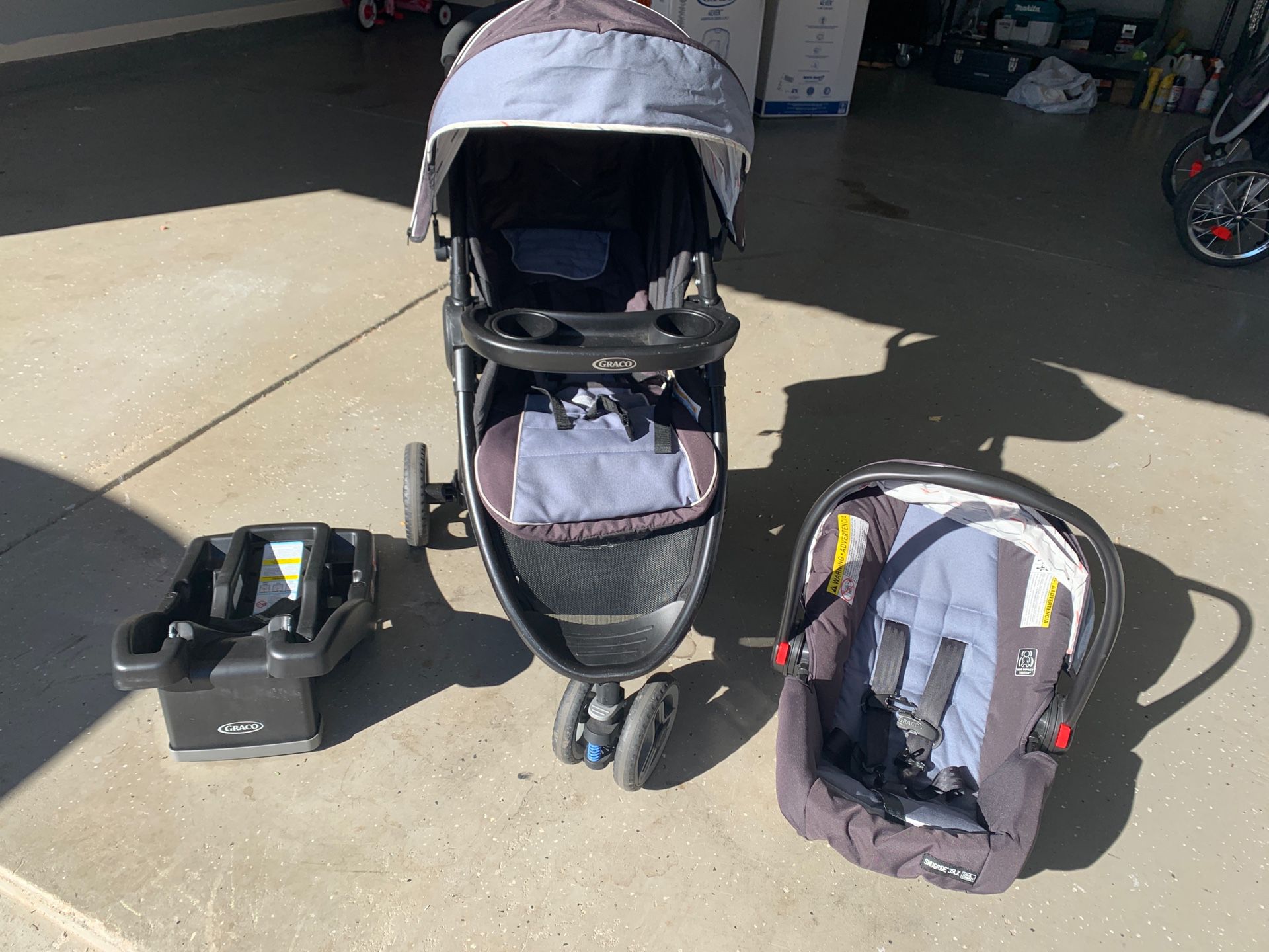 Graco stroller with car seat and base