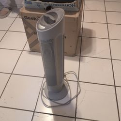 Sharper Image Ionic Breeze Quadra Silent Air Purifier 