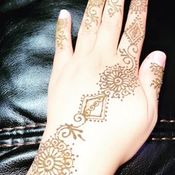 Simple Henna 