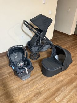 Uppababy Vista V2 Stroller and Bassinet and Car seat 
