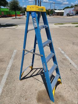 Werner FS106 6' Fiberglass Step Ladder 250lbs