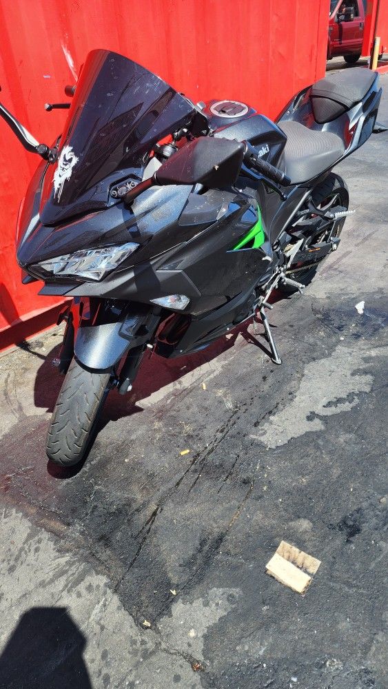 2023 Kawasaki ninja 400