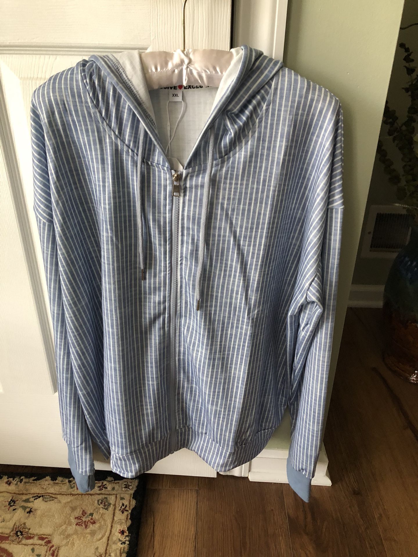 Women’s Lightweight Jacket Size XXL New! Never Worn!