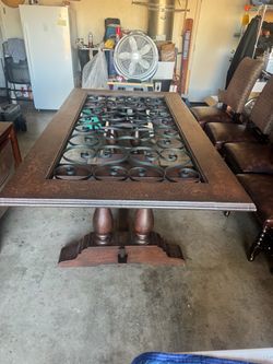 TOMMY BAHAMAS DINING ROOM SET $1,300 I have the table glass