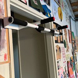 Pull Up Bar