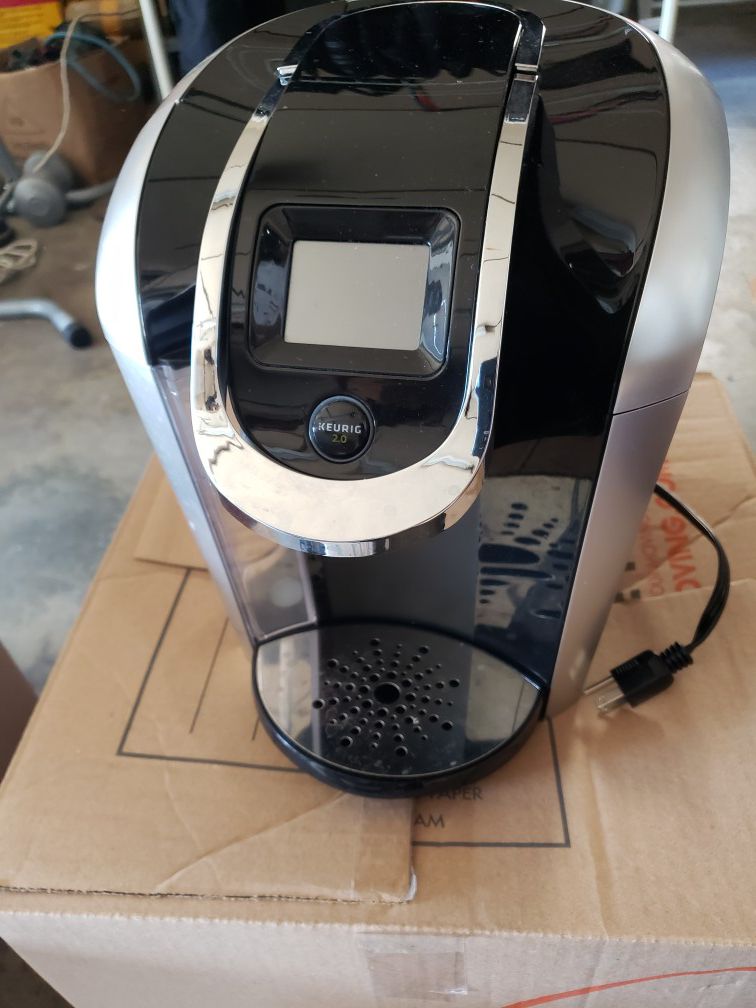 Hot Keurig 2.0 (Touchscreen) Coffee Maker.