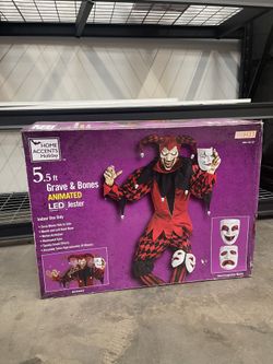 Animated Jester Halloween Decor