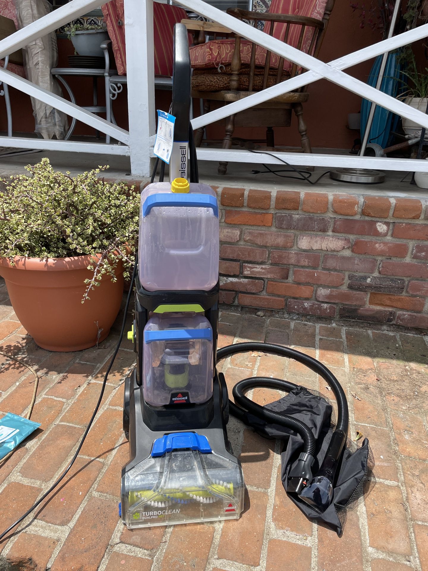 Like a new Bissell turbo, clean, dual pro pet carpet cleaner with all attachments, tested and great working condition when you come I’ll try it for yo