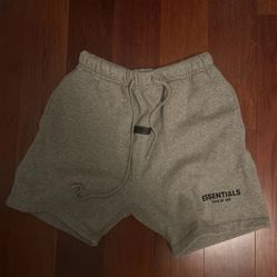 Men’s Fear Of God Essentials Sweatshirts Grey Fog Size Medium 