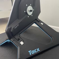 Tacx Neo 2T Smart BikeTrainer 