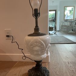 Vintage cherub Lamp