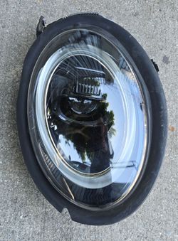 2019 2020 2021 2022 2023 2024 MINI COOPER F56 LCI RIGHT PASSENGER LED HEADLIGHT